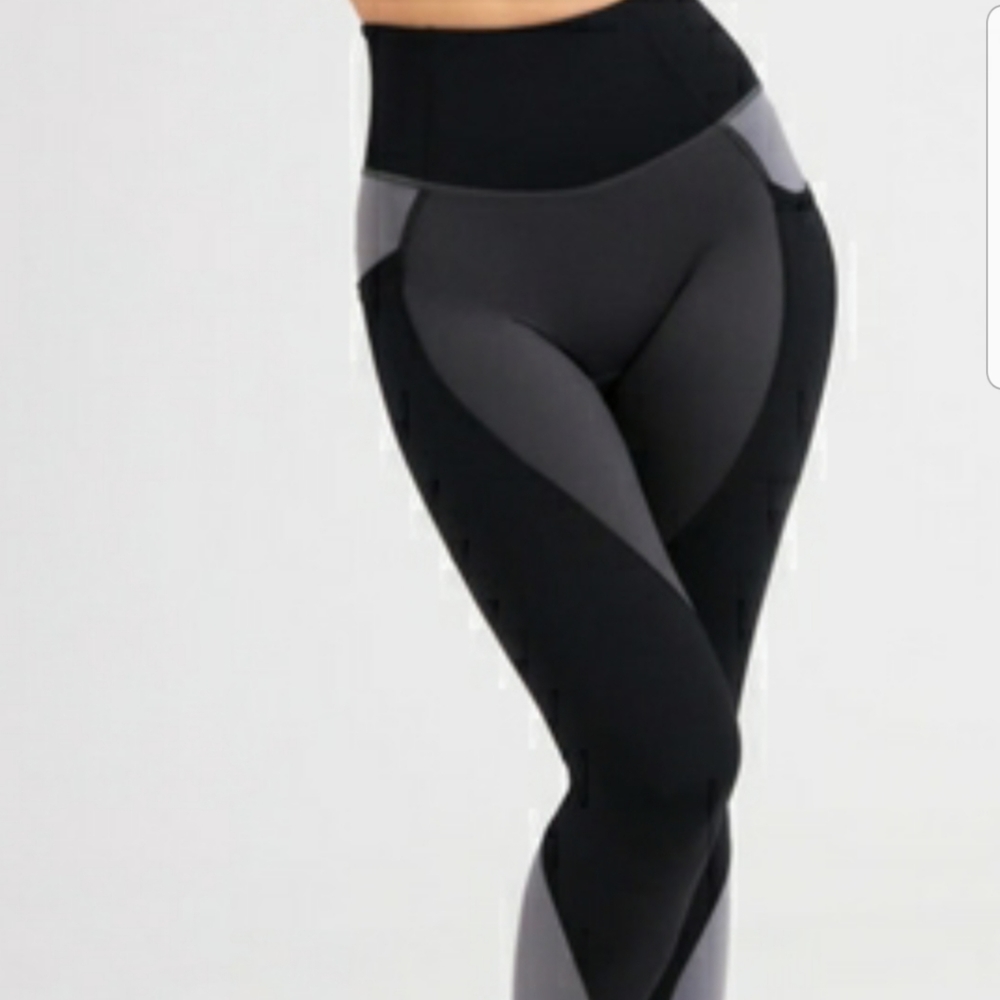 Buff Bunny Journey leggings with pockets